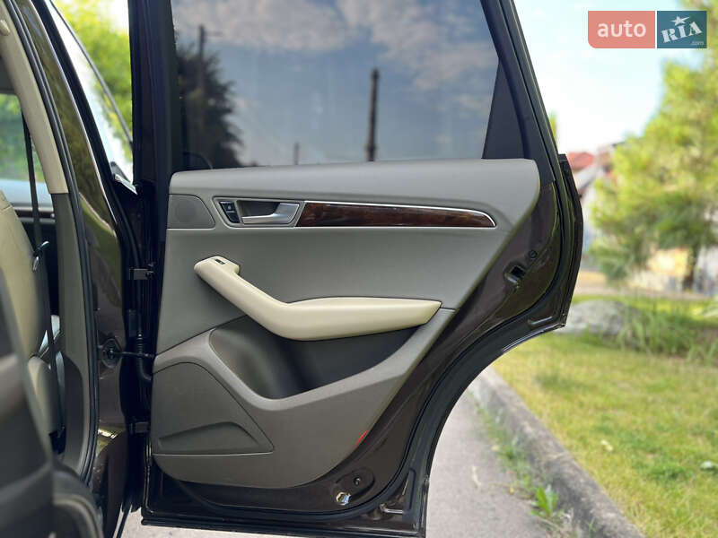 Позашляховик / Кросовер Audi Q5 2010 в Рівному