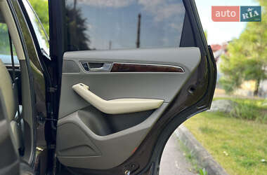 Внедорожник / Кроссовер Audi Q5 2010 в 