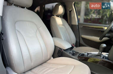 Внедорожник / Кроссовер Audi Q5 2010 в 