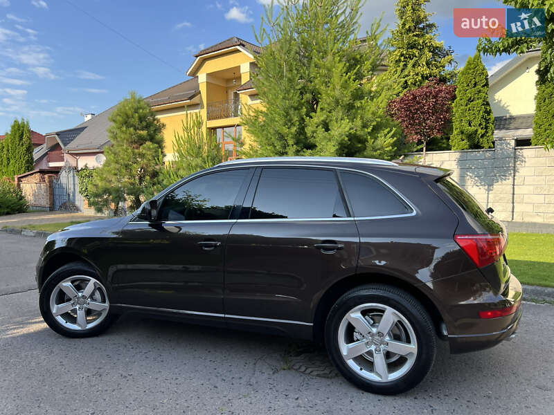 Позашляховик / Кросовер Audi Q5 2010 в Рівному