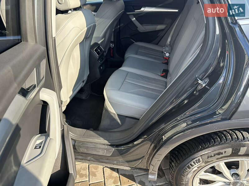 Позашляховик / Кросовер Audi Q5 2017 в Олевську фото 12 Позашляховик / Кросовер Audi Q5 2017 в Олевську