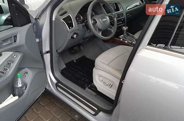 Позашляховик / Кросовер Audi Q5 2015 в 