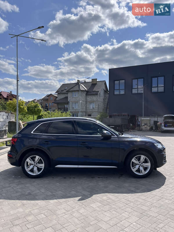 Позашляховик / Кросовер Audi Q5 2019 в Львові