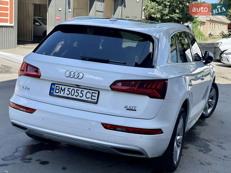 Внедорожник / Кроссовер Audi Q5 2017 в Сумах