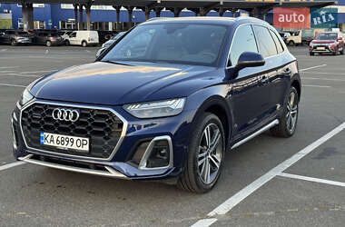 Внедорожник / Кроссовер Audi Q5 2021 в 