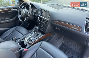 Позашляховик / Кросовер Audi Q5 2011 в 