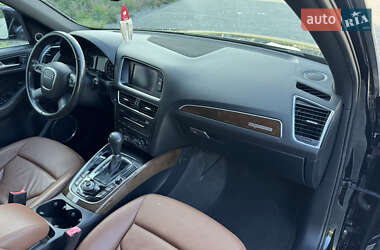 Внедорожник / Кроссовер Audi Q5 2010 в 