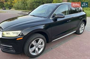 Внедорожник / Кроссовер Audi Q5 2018 в 
