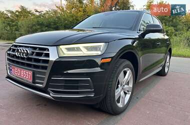Внедорожник / Кроссовер Audi Q5 2018 в 