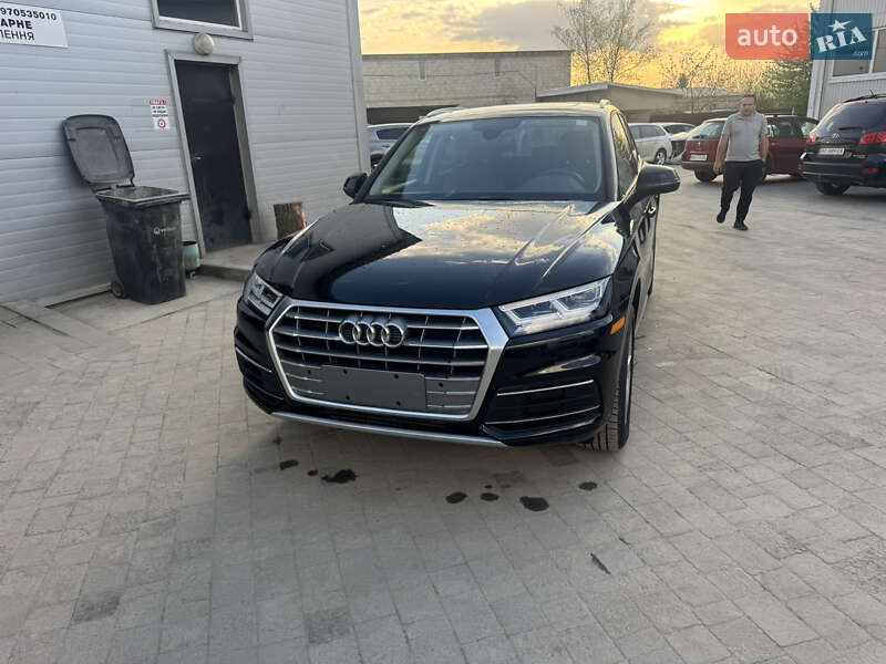 Позашляховик / Кросовер Audi Q5 2017 в Тернополі