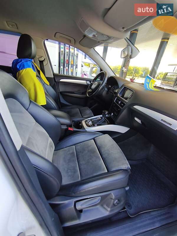 Позашляховик / Кросовер Audi Q5 2012 в Запоріжжі