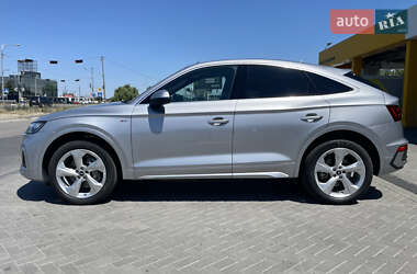 Позашляховик / Кросовер Audi Q5 2021 в 