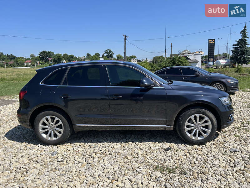 Позашляховик / Кросовер Audi Q5 2012 в Новому Яричеві