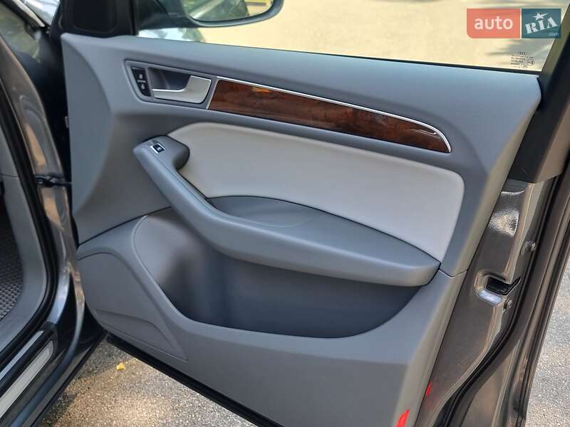 Внедорожник / Кроссовер Audi Q5 2014 в Киеве