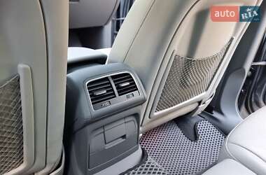 Позашляховик / Кросовер Audi Q5 2014 в 