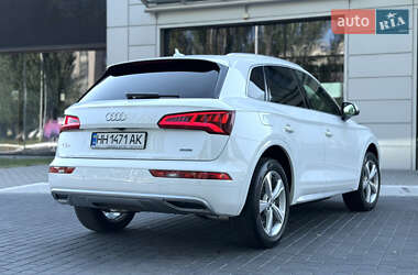 Внедорожник / Кроссовер Audi Q5 2019 в 
