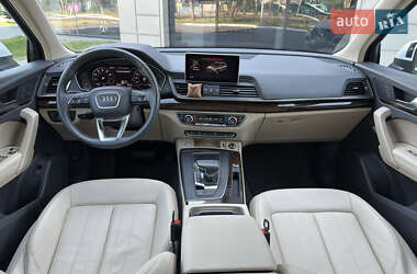 Внедорожник / Кроссовер Audi Q5 2019 в 