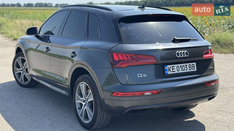 Внедорожник / Кроссовер Audi Q5 2019 в Днепре