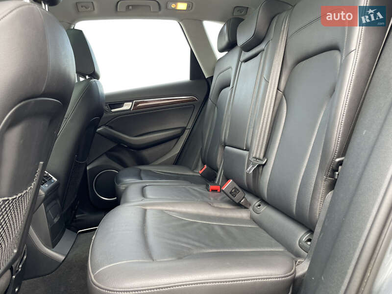 Позашляховик / Кросовер Audi Q5 2016 в Києві