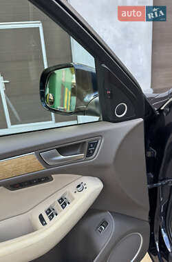 Позашляховик / Кросовер Audi Q5 2013 в 