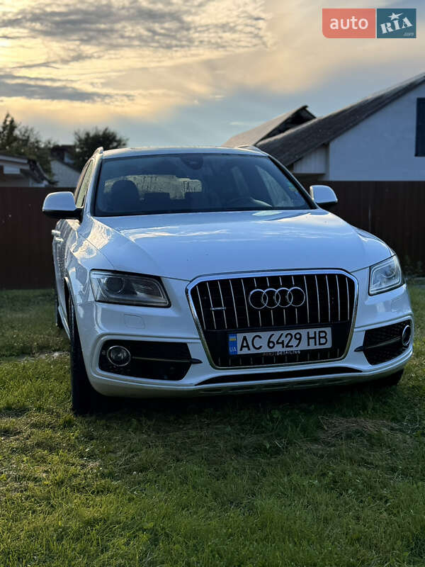 Позашляховик / Кросовер Audi Q5 2013 в 