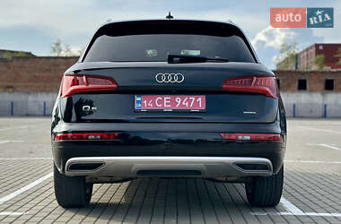 Внедорожник / Кроссовер Audi Q5 2019 в 