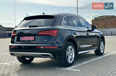 Внедорожник / Кроссовер Audi Q5 2019 в 