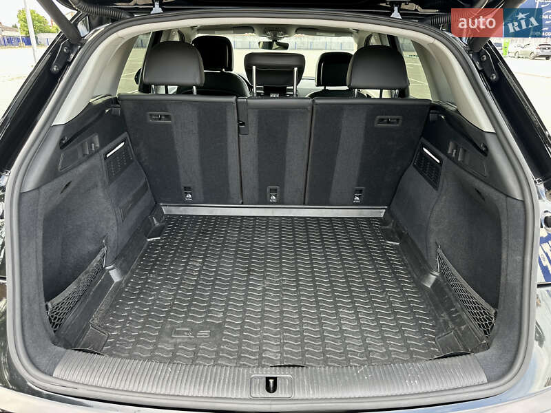 Внедорожник / Кроссовер Audi Q5 2019 в Тернополе