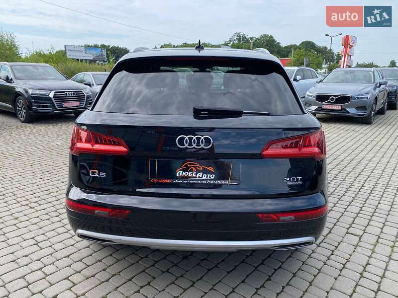 Позашляховик / Кросовер Audi Q5 2016 в Львові