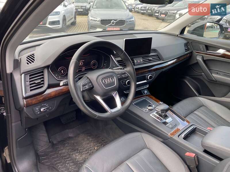 Позашляховик / Кросовер Audi Q5 2016 в Львові