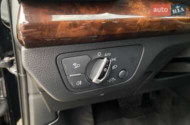 Внедорожник / Кроссовер Audi Q5 2016 в 