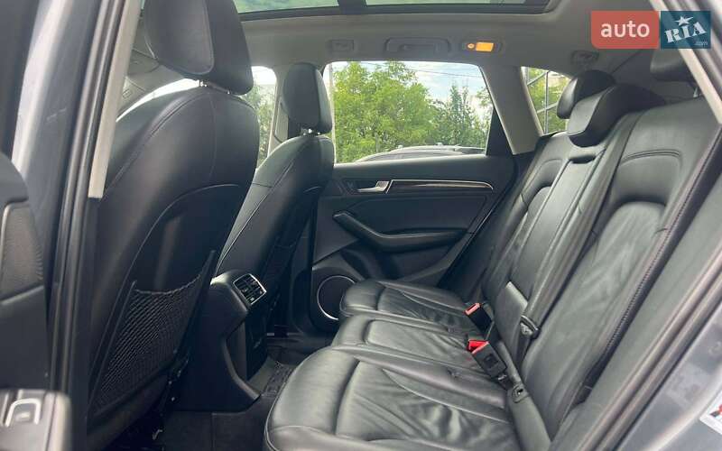 Позашляховик / Кросовер Audi Q5 2015 в Івано-Франківську