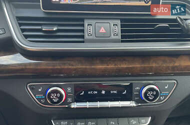 Позашляховик / Кросовер Audi Q5 2017 в 