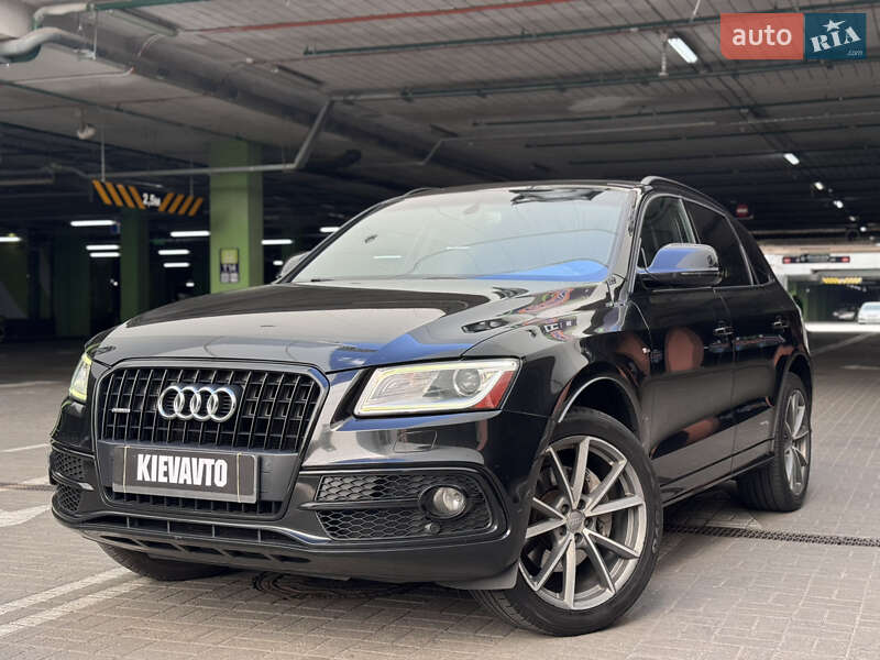 Позашляховик / Кросовер Audi Q5 2015 в 