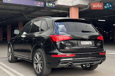 Позашляховик / Кросовер Audi Q5 2015 в 