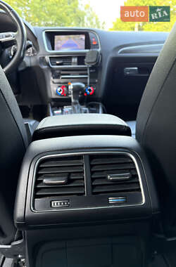 Внедорожник / Кроссовер Audi Q5 2015 в 