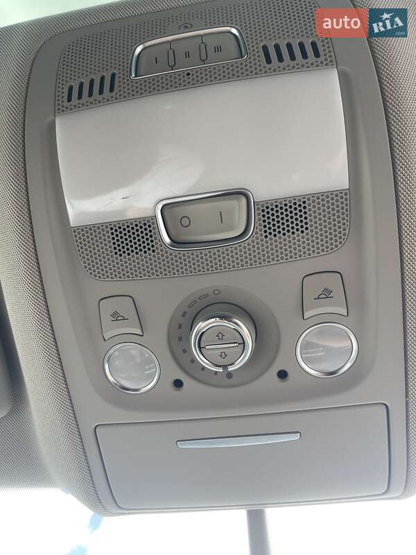 Внедорожник / Кроссовер Audi Q5 2012 в Луцке