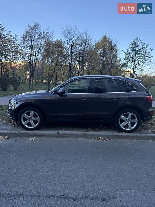 Позашляховик / Кросовер Audi Q5 2012 в Києві