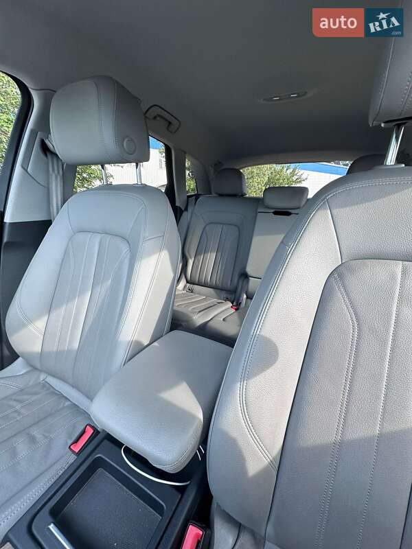 Позашляховик / Кросовер Audi Q5 2017 в Кременчуці