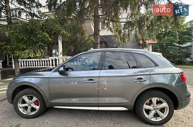 Внедорожник / Кроссовер Audi Q5 2017 в 