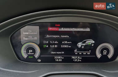 Внедорожник / Кроссовер Audi Q5 2022 в 