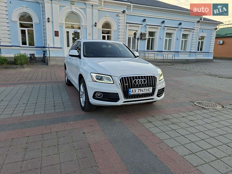 Позашляховик / Кросовер Audi Q5 2016 в Карлівці