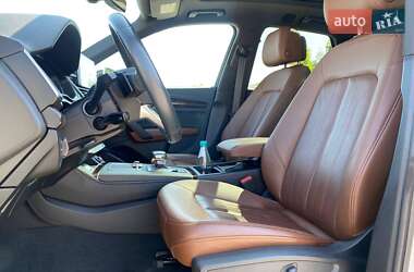 Позашляховик / Кросовер Audi Q5 2019 в 