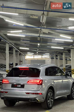 Внедорожник / Кроссовер Audi Q5 2022 в 