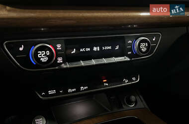 Внедорожник / Кроссовер Audi Q5 2022 в 