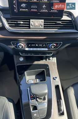 Внедорожник / Кроссовер Audi Q5 2021 в 