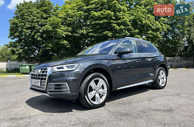 Внедорожник / Кроссовер Audi Q5 2017 в 