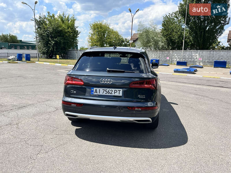 Внедорожник / Кроссовер Audi Q5 2017 в Василькове