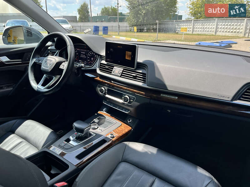 Внедорожник / Кроссовер Audi Q5 2017 в Василькове