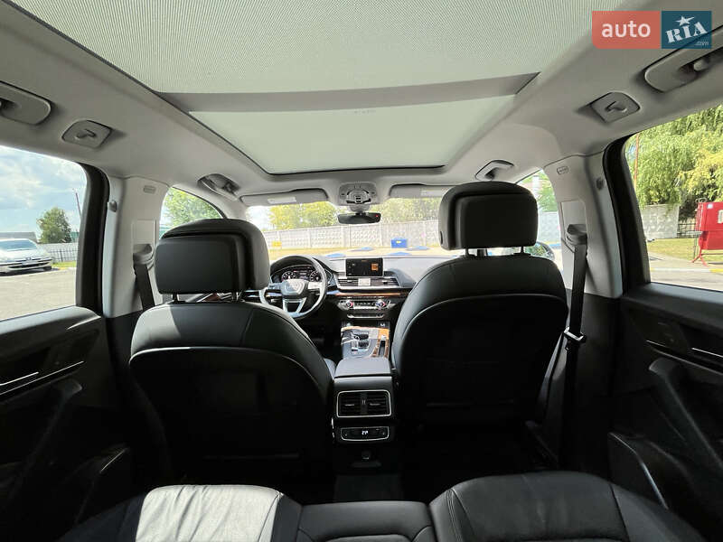 Внедорожник / Кроссовер Audi Q5 2017 в Василькове